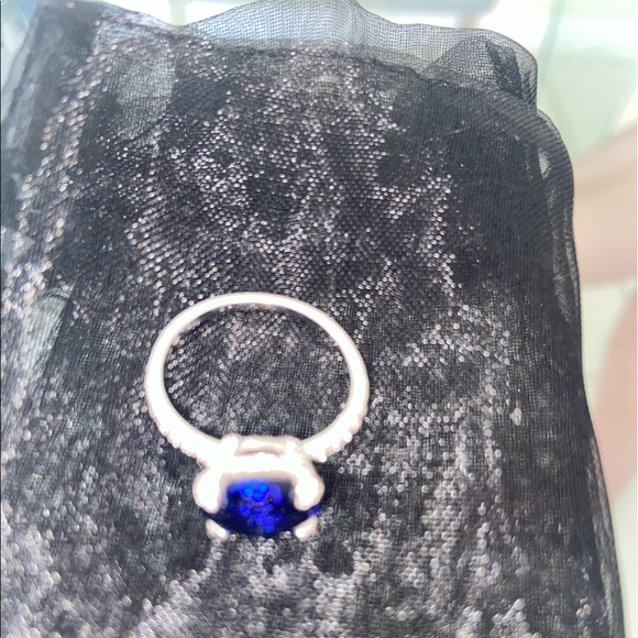 Shaphire Ring - Picture 2 of 4